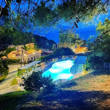 Ξενοδοχείο Panas 3*